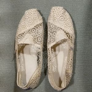 Bob's slip ons